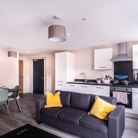 Modern & Spacious 2 Bed Apartment In Manchester Extérieur photo