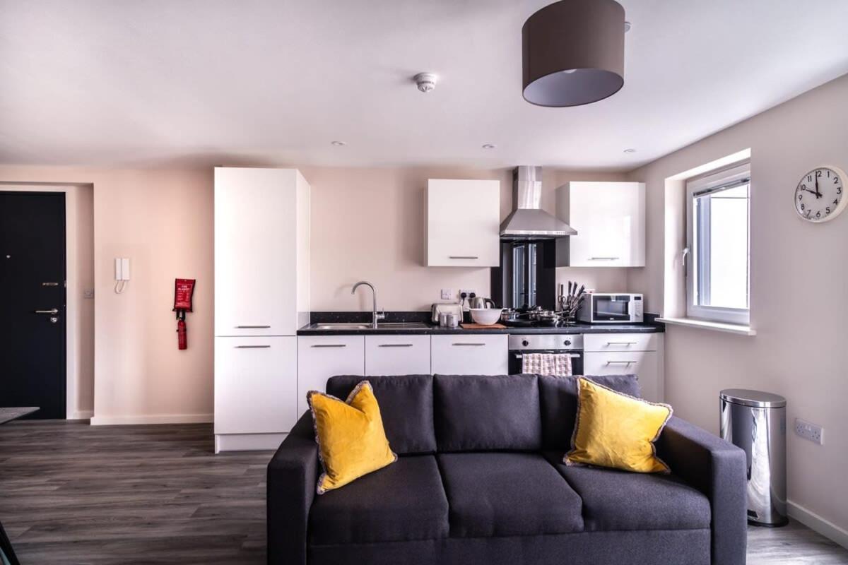 Modern & Spacious 2 Bed Apartment In Manchester Extérieur photo