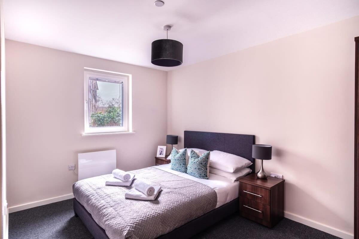 Modern & Spacious 2 Bed Apartment In Manchester Extérieur photo